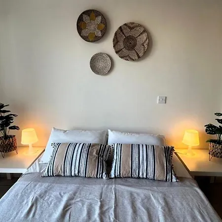 Διαμέρισμα Marlen's Place Near Airport *