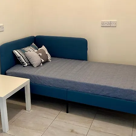 Marlen's Place Near Airport * Πάφος
